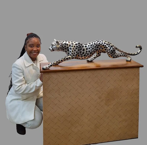 Cheetah Stalking sculpture silver - Image 5