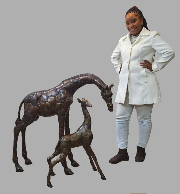 Bronze giraffe pair sculptures (Large) - Image 10
