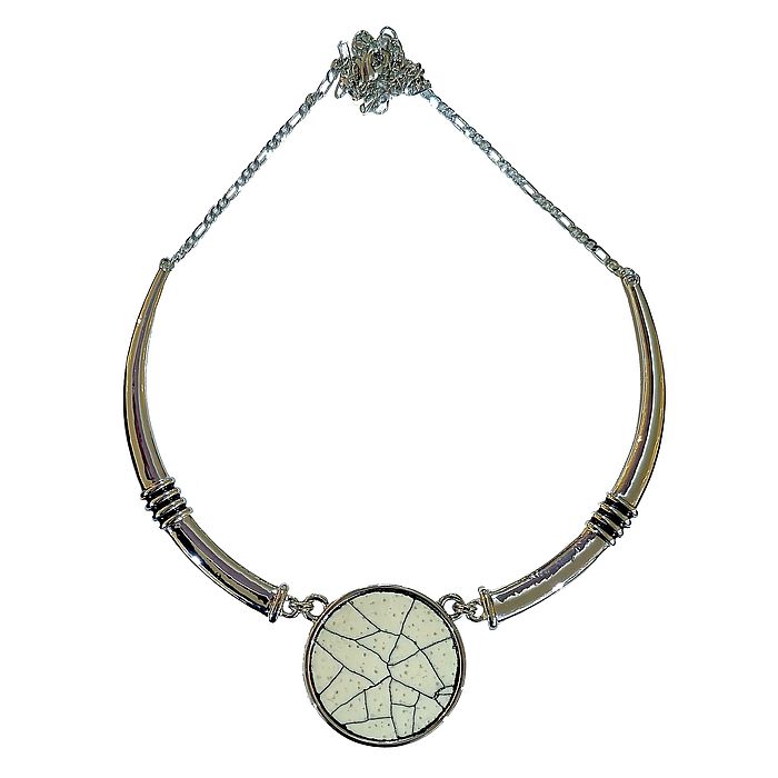 Tusk necklace - Ostrich eggshell