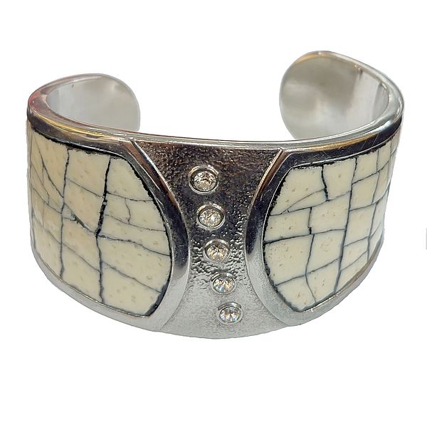 Cuff - eggshell