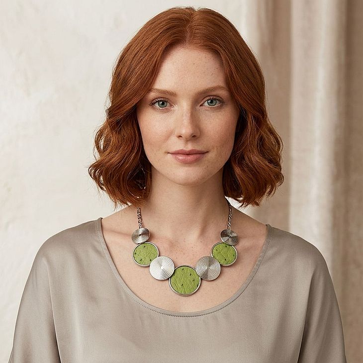 Ostrich necklace - chartreuse - Image 2